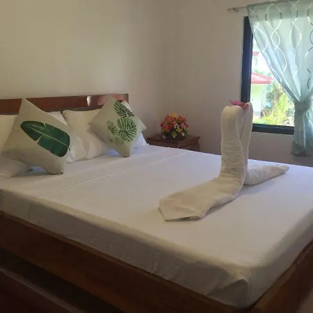 Tongatok Cliff Resort Mambajao Exterior photo