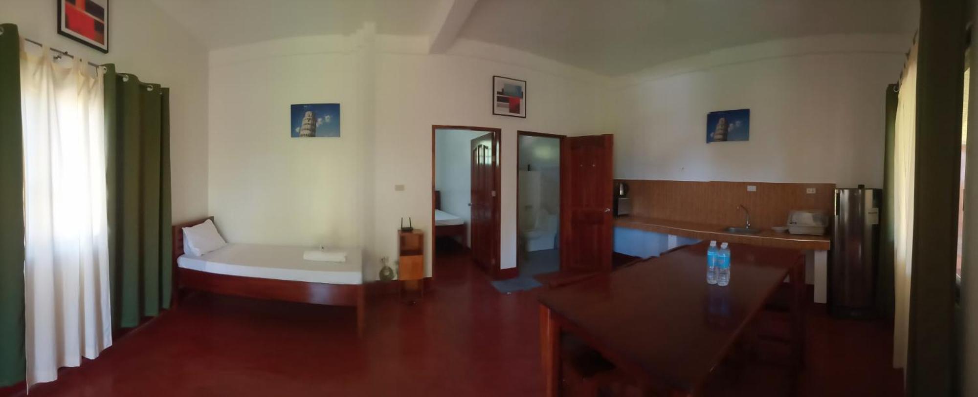 Tongatok Cliff 3*